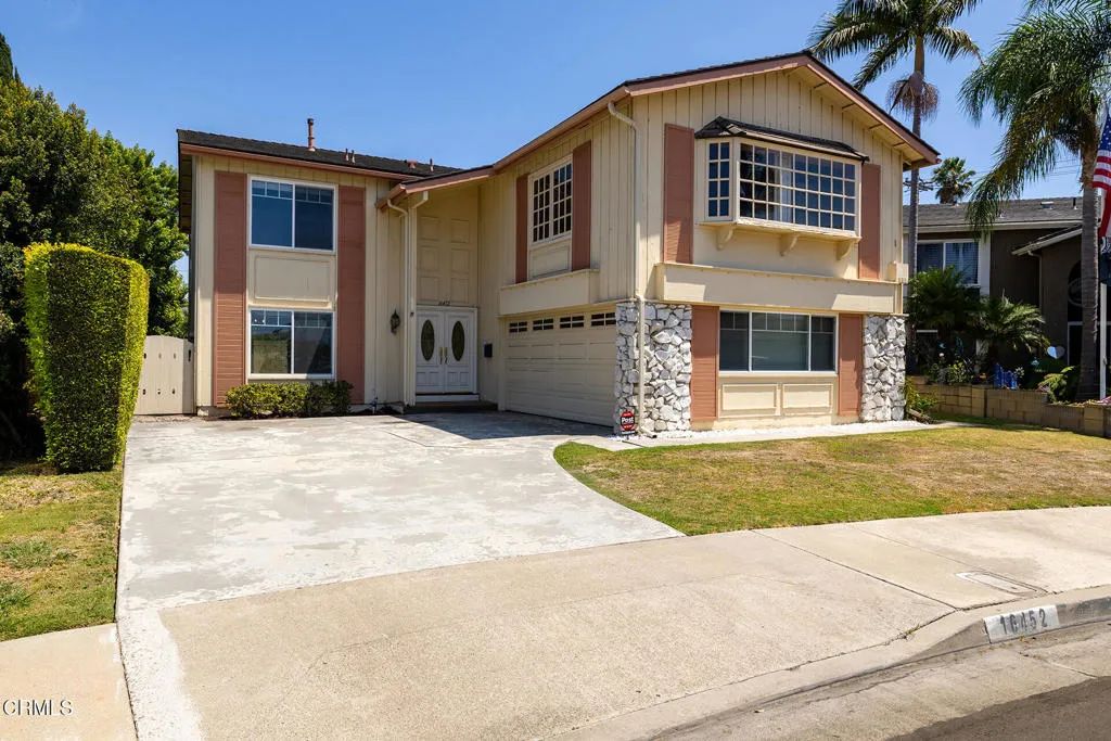 16452 Whittier Lane, Huntington Beach, CA 92647