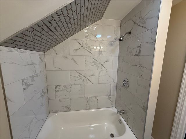 60 Whittier Avenue 3, Providence, RI 02909