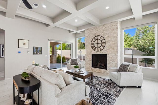 5005 Alberta Avenue NE, Rio Rancho, NM 87144