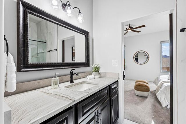 5005 Alberta Avenue NE, Rio Rancho, NM 87144
