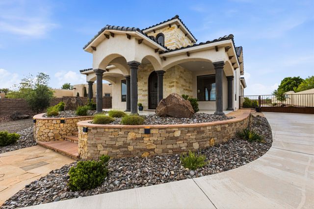 5005 Alberta Avenue NE, Rio Rancho, NM 87144