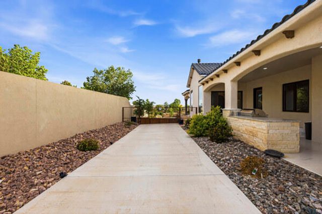 5005 Alberta Avenue NE, Rio Rancho, NM 87144