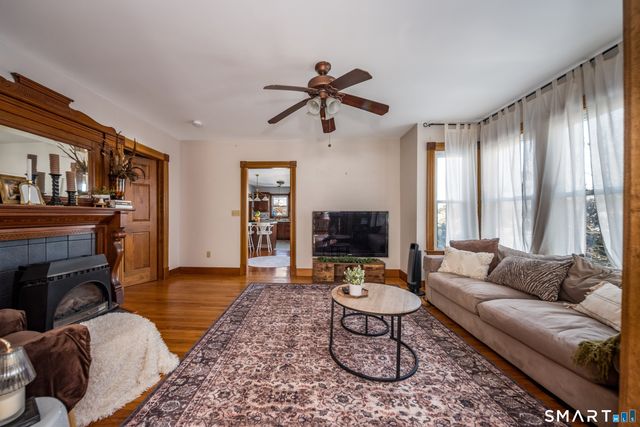 141 West Broad Street, Stonington, CT 06379