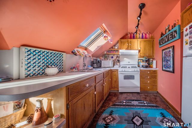 141 West Broad Street, Stonington, CT 06379