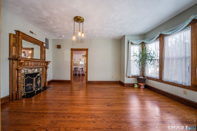 141 West Broad Street, Stonington, CT 06379