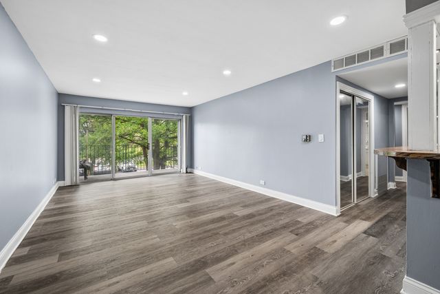 5101 Carriageway Drive 210, Rolling Meadows, IL 60008
