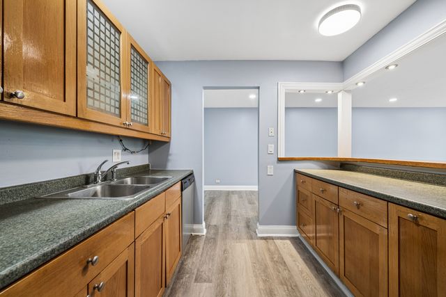 5101 Carriageway Drive 210, Rolling Meadows, IL 60008