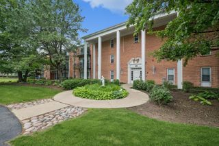 5101 Carriageway Drive 210, Rolling Meadows, IL 60008
