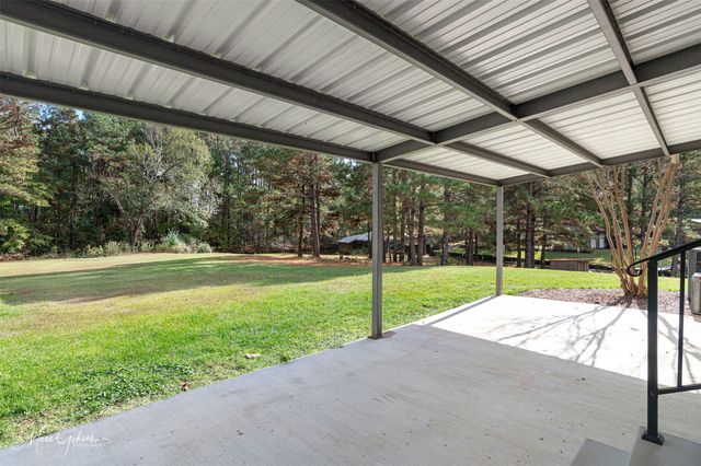 1140 Linton Road, Benton, LA 71006