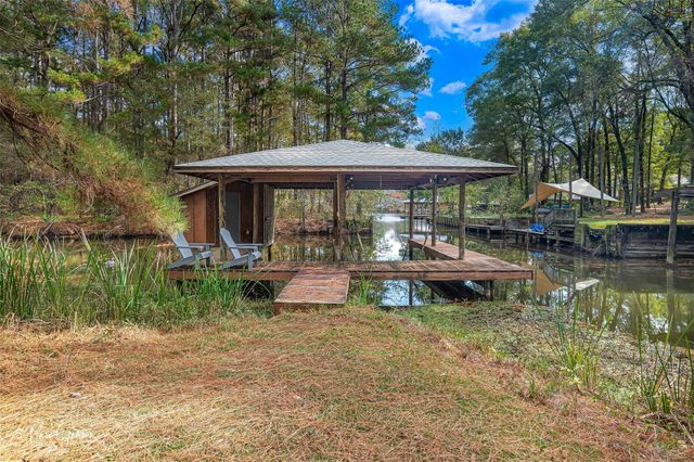 1140 Linton Road, Benton, LA 71006