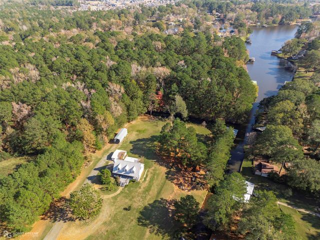 1140 Linton Road, Benton, LA 71006