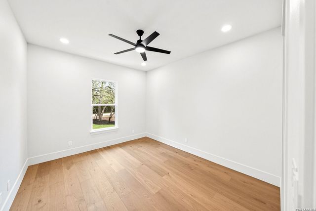 728 Mountain Creek Trail, Boerne, TX 78006