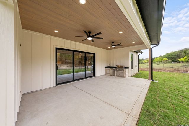 728 Mountain Creek Trail, Boerne, TX 78006
