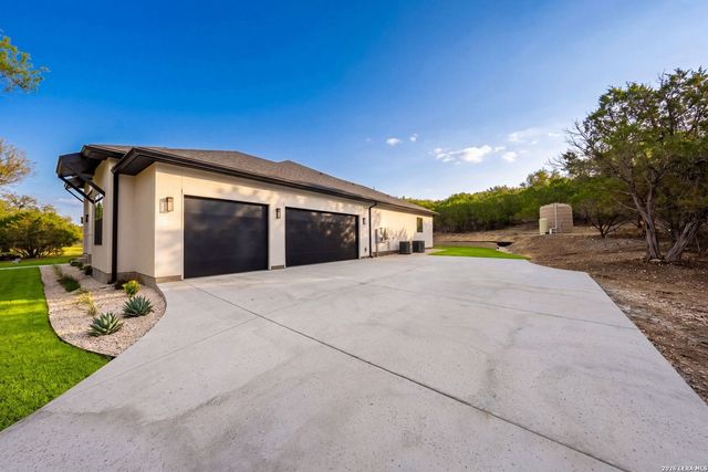 728 Mountain Creek Trail, Boerne, TX 78006