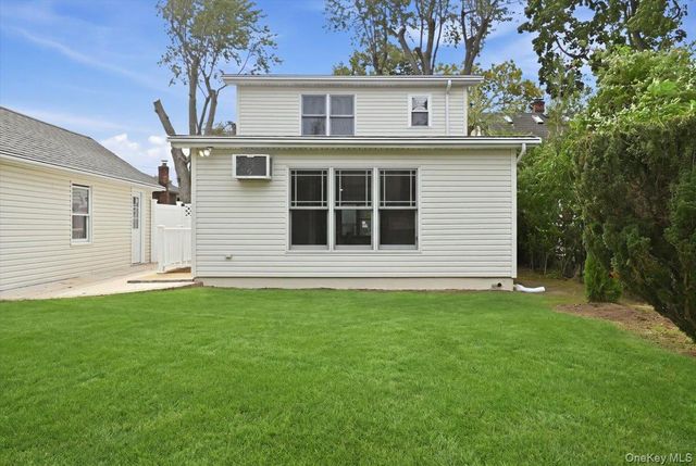 3849 Wesley Street, Seaford, NY 11783
