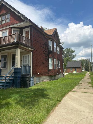 90 North Avenue, Highland Park, MI 48203
