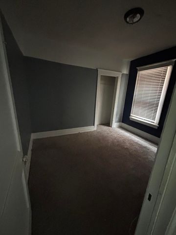 90 North Avenue, Highland Park, MI 48203