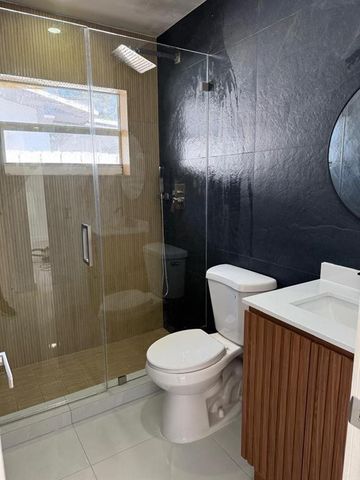 1054-1058 SW 2nd Street 1058, Hallandale Beach, FL 33009