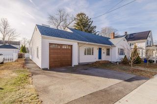 277 Valentine St, Fall River, MA 02720