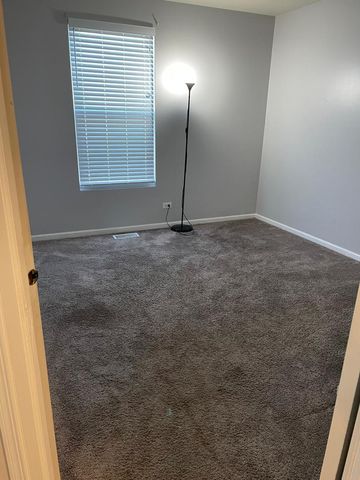 416 Conservatory Lane, Aurora, IL 60502