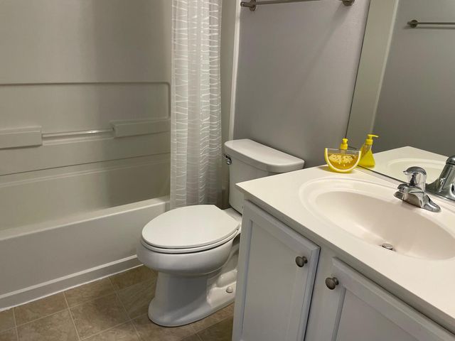 416 Conservatory Lane, Aurora, IL 60502