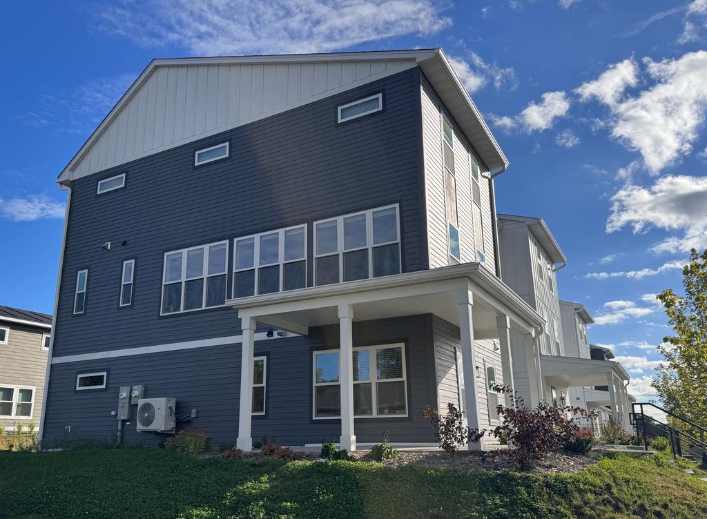 2155 Ivy Avenue E 1, Saint Paul, MN 55119 — photo 2