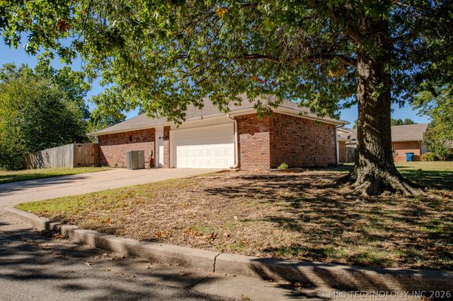 7020 E 89th Street, Tulsa, OK 74133