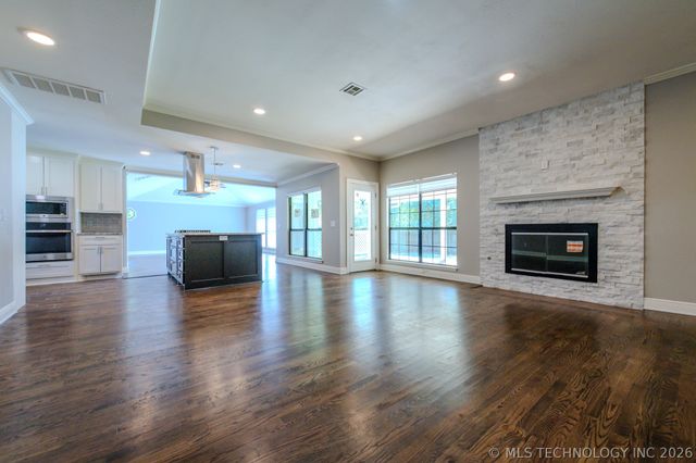 7020 E 89th Street, Tulsa, OK 74133
