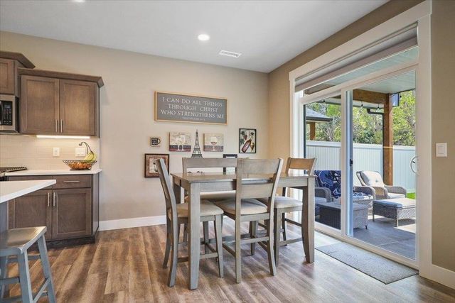 924 E Handy Rd, Colbert, WA 99005