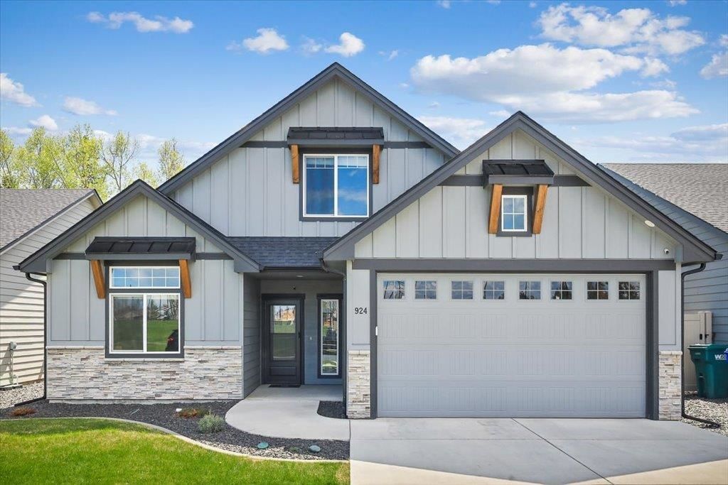 924 E Handy Rd, Colbert, WA 99005