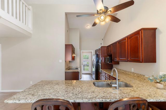 49 April Village, Conroe, TX 77356