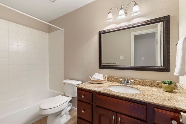 49 April Village, Conroe, TX 77356