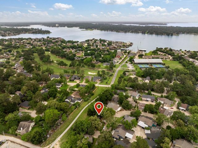 49 April Village, Conroe, TX 77356