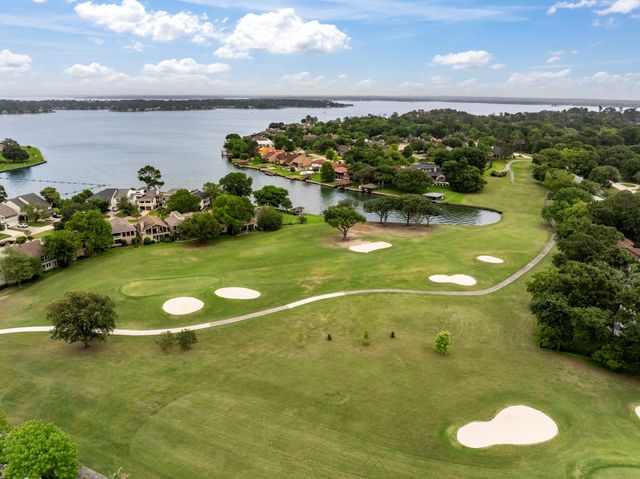 49 April Village, Conroe, TX 77356