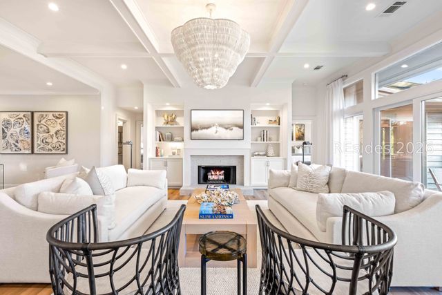 32 Spartina Ct, Hilton Head Island, SC 29928