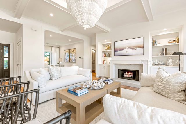 32 Spartina Ct, Hilton Head Island, SC 29928