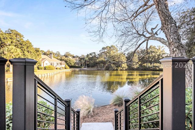 32 Spartina Ct, Hilton Head Island, SC 29928