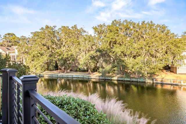 32 Spartina Ct, Hilton Head Island, SC 29928