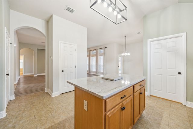 100 Lorient Drive, Mansfield, TX 76063