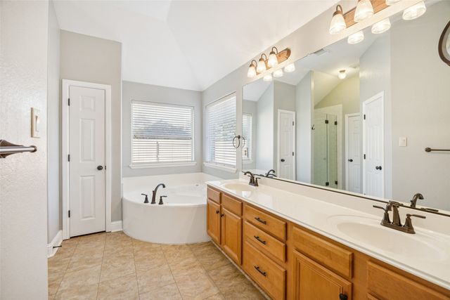 100 Lorient Drive, Mansfield, TX 76063