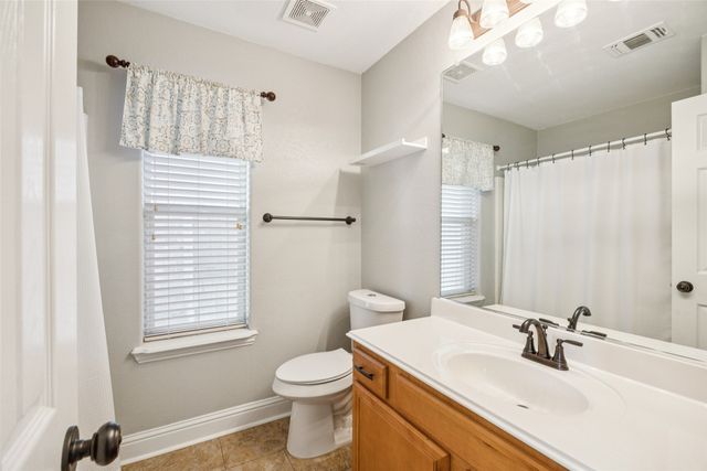 100 Lorient Drive, Mansfield, TX 76063