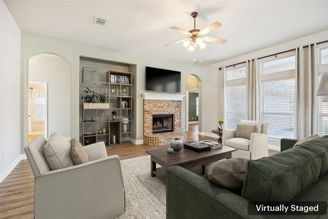 100 Lorient Drive, Mansfield, TX 76063