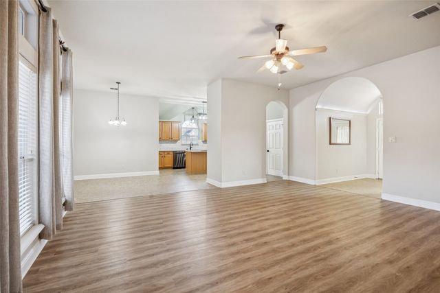 100 Lorient Drive, Mansfield, TX 76063