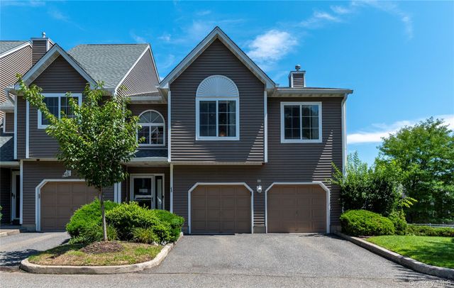 45 Eagle Ridge Way, Nanuet, NY 10954