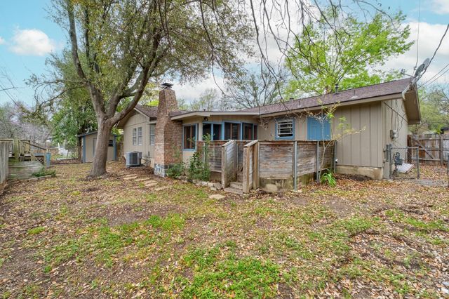 8911 Little Walnut PKWY, Austin, TX 78758