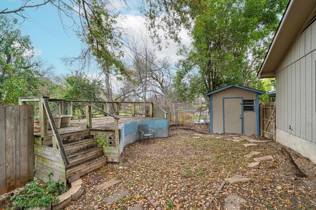 8911 Little Walnut PKWY, Austin, TX 78758