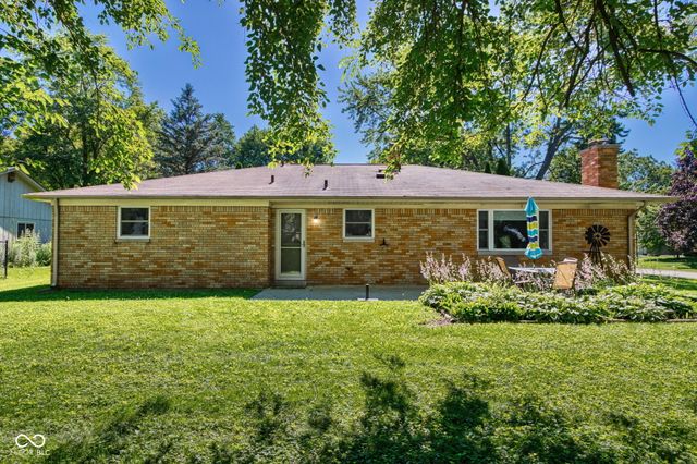 8230 Shadow Circle, Indianapolis, IN 46260