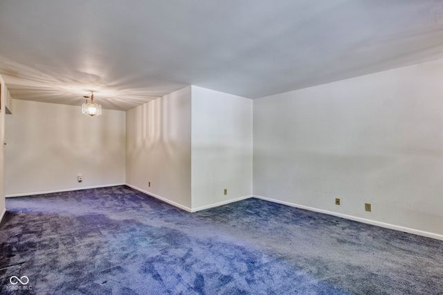8230 Shadow Circle, Indianapolis, IN 46260