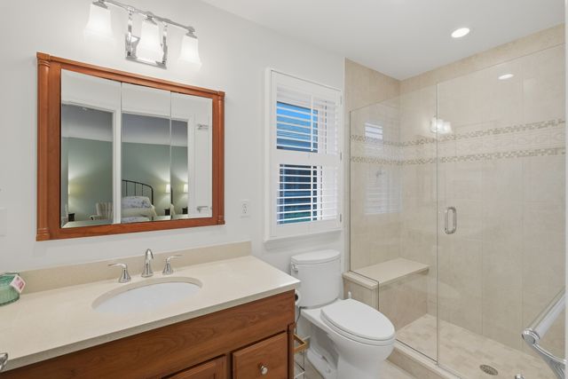 955 Summit Drive, Deerfield, IL 60015