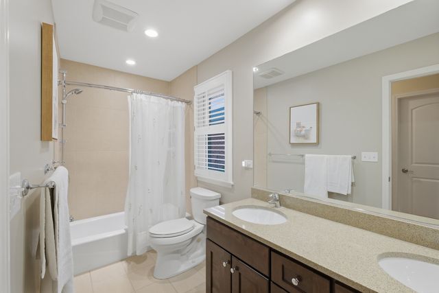 955 Summit Drive, Deerfield, IL 60015